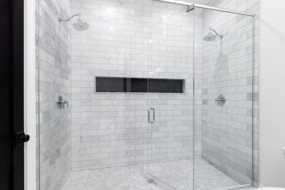 Compact Corner Shower